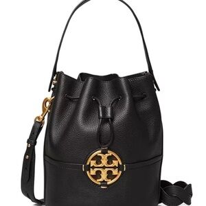 TORY BURCH
Miller Leather Bucket Bag.